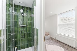 Stylish Duplex Apartment • Free Parking • VirginTV • Fast WiFi • Self-Check-In • Yoko Property - 5