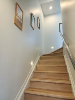 Entire 2BR Townhouse l Free Parking l Working from home space - 5