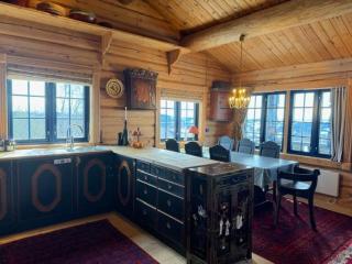 Mountain Escape With Modern Amenities - 5