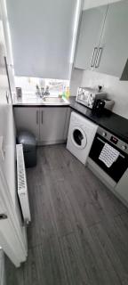 Stylish cosy 2BR Flat in London, free parking - 2