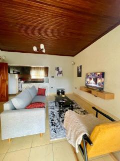 Lumi Home - 4 Units - 2BR per Unit -Kimihurura - Fast WiFi - Balcony - 5