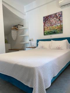 3 floor apartment Dionysos, for up to 9 guest - 2