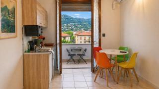 Budget Stay + Free Parking + City Noise - 3