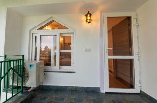 Swaran Elm Escape - 4