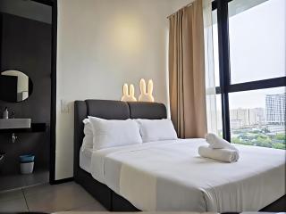 Urban Suites Georgetown Penang - Sea View & Georgetown View - High Floor - Exclusive & Cozy Stay - 3