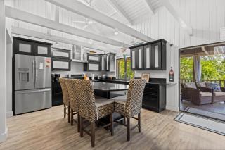 Lyons Lane Home - 6