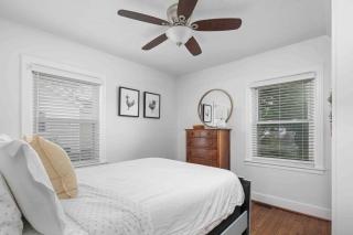 Parkview Cottage | Walkable to Food, Shops, Pool - 7