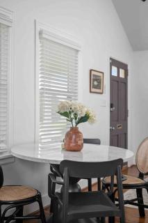 Parkview Cottage | Walkable to Food, Shops, Pool - 1
