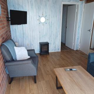 Waters edge - Amroth - 3