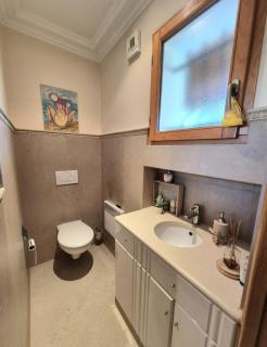 Charming 3-Bedroom House in trembires with Outdoor Kitchen - 3