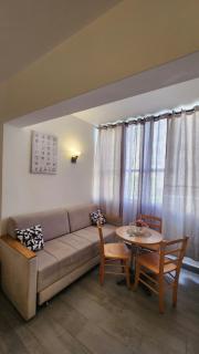 David Hameleh House - 2