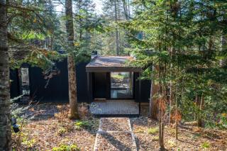 Spa and Escape by the Water - Loveshack - 8
