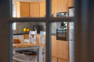Lodgewood House - 6