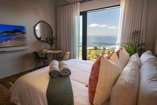 Ocean Penthouse Studios, Hermanus Waterfront Apartments - 1