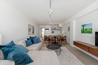 Luxury Zeedijk apartment with direct ocean view 6p - 3