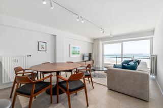 Luxury Zeedijk apartment with direct ocean view 6p - 4