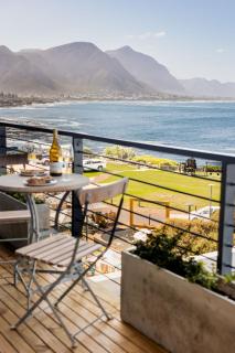 Ocean Penthouse Studios, Hermanus Waterfront Apartments - 3