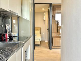 Cozy Urban Retreat Steps from MRTA Station - 3