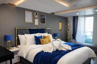 High-Rise PRESIDENTIAL SUITES In Goldcrest Mall & Residency DHA Lahore - 8