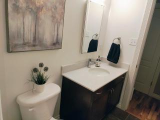 Condo Unit-UofA, UofA Hospital, Whyte Ave, Trails! - 7