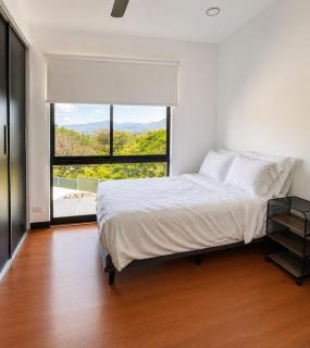 CR MARIPOSA RENTALS Luxury 2-Story Penthouse with Private Jacuzzi - 7