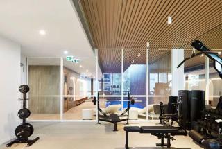 Luxury & Cozy Box Hill living with Shared Pool & Gym - Box Hill - 4