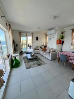 Very nice place by the sea - 4