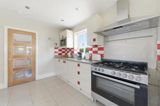 Relaxing 3-BD Retreat with Hot Tub, Pool, Garden - 2