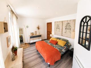 Maison cosy en plein centre de 7 personnes et 1 bébé avec patio - 2