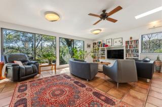 Balconies Retreat w Private Pool Near Parks & DT - 1