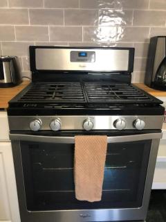 Boston 5BR Near Green Line & BC - 8
