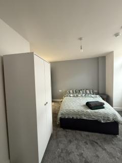 13 Silvester House - 2
