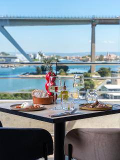Golden Tulip Hotel & Rooftop Martigues Provence - Martigues - 9