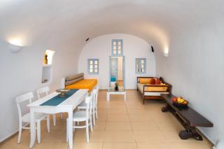 ROCK CAVE HOUSE - 1