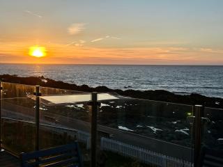 Westward Ho! Sea View Retreat - Family-Friendly Coastal Home - 5