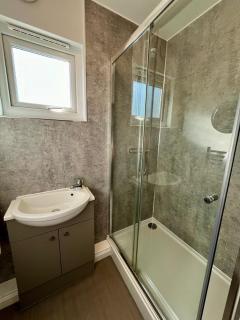 Westward Ho! Sea View Retreat - Family-Friendly Coastal Home - 9