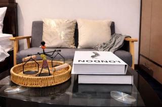 Comfy Staycation Makati and Pool Access - 1