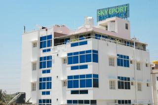 Cosy 1 bhk for relocation & long stay near Airport - 0
