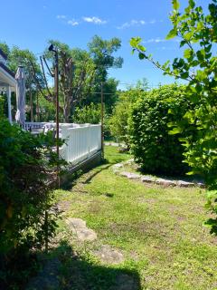 Cozy 3 Bedroom Home a short walk to Main Street Shadow Lake Dance Night Club - 1