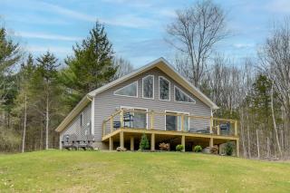Keuka Lake Retreat Steps From Marina! - 0