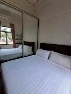 Homestay Putrajaya Ayer 8 Elhabib Suites with WiFi - 2
