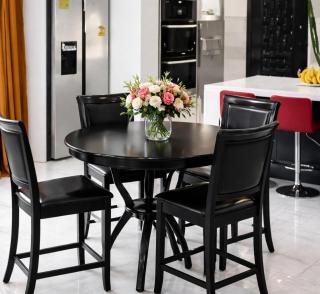 Modern 3BR EnSuite Near Beach - 4
