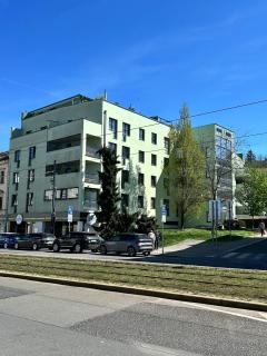 Eleven Břevnov - 1