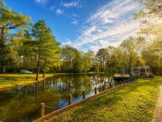 Carriage House - 9