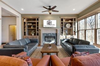 Kansas City Creekside Lodge on 22 Acres for Groups - 9