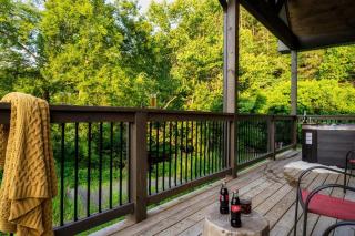 Hillside Hideaway - 2