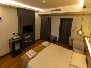 SANTANA OTEL - 7