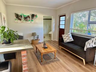 Spacious cottage with a private garden - 3