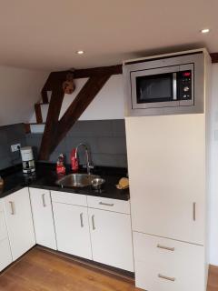 Historic Canal-Side Apartment - 3