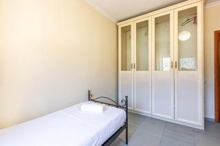 Alpha 2 BR Apt - 3 min Beach, Full Kitchen - 5
